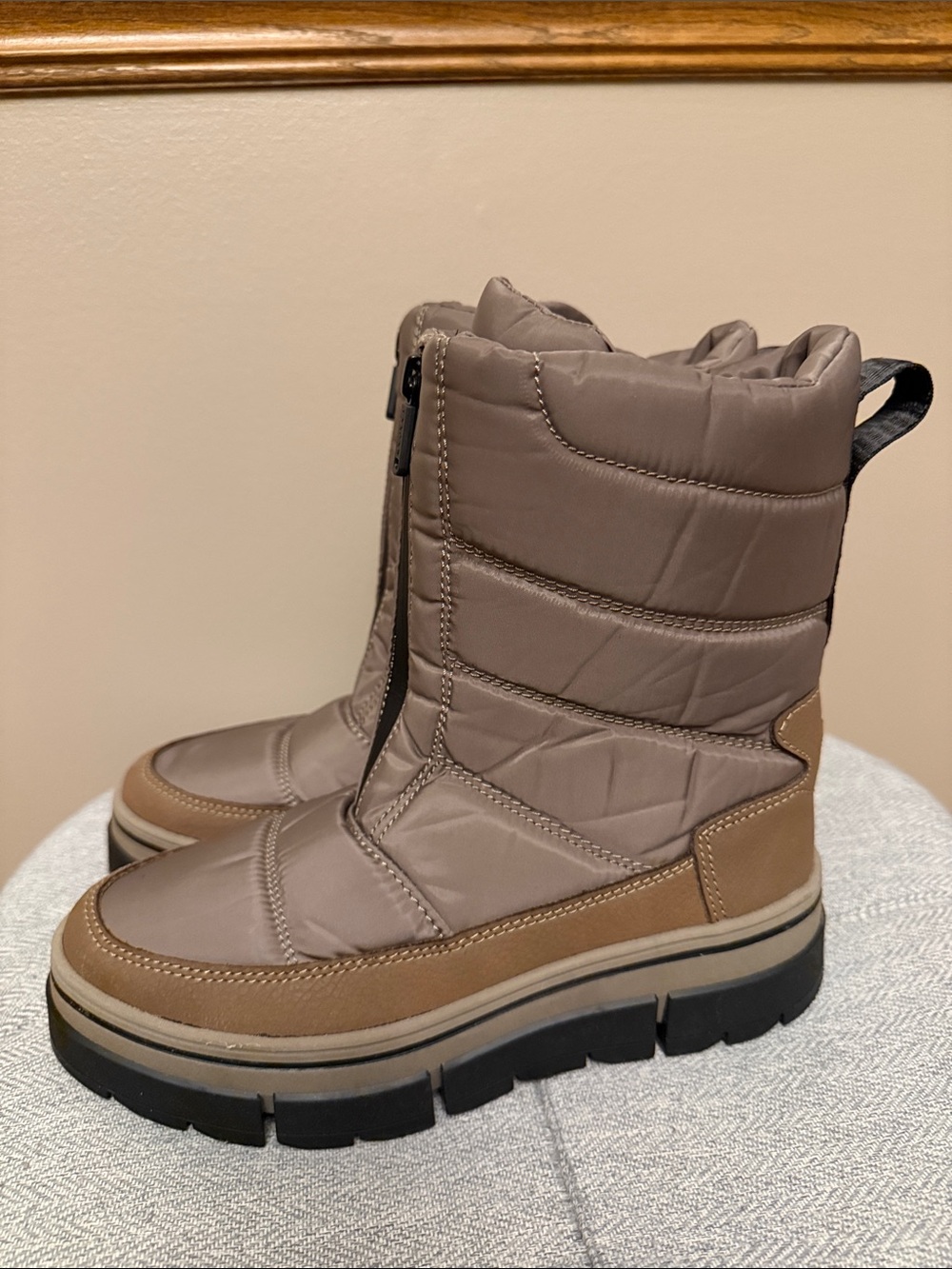 Pajar Gala Front Zip Waterproof Platform Ankle Bootie. - Picture 3 of 7